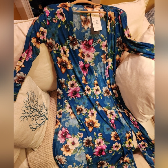 Creation brand beach covet up, size XL, multi colored teal floral - Picture 2 of 3